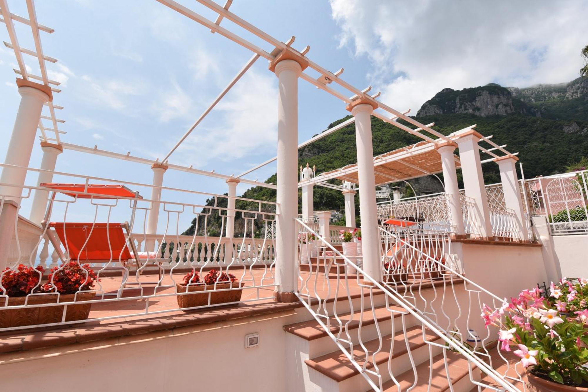 Villa Sunshine Positano Room Exterior foto